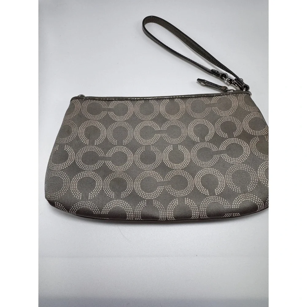 Coach Signature C Monogram Wristlet Grey Silver Jacquard Patent Leather Trim